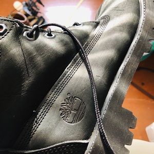 COPY - All Black Timberlands 🌚